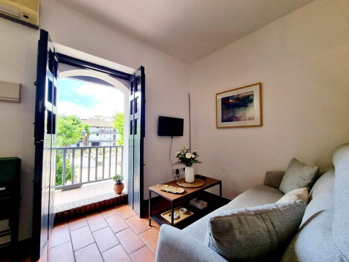 Apartamento Con Patio Sevillano Екстериор снимка